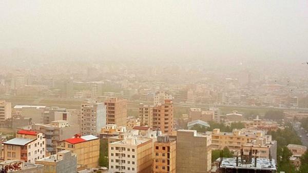 گرد و غبار در آسمان فارس