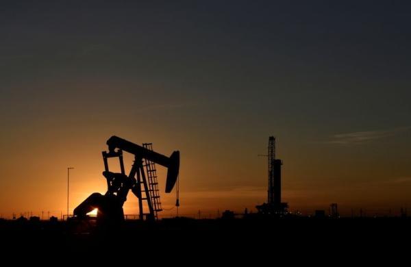 افت قیمت نفت در شرایط رشد عدم قطعیت ها در بازار
