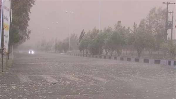 باد شدید در راه استان مرکزی