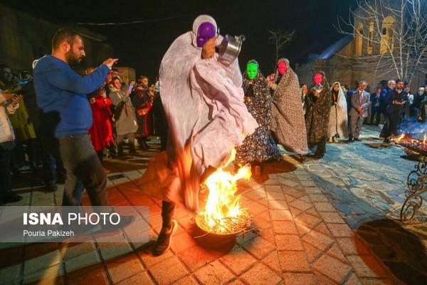 مراسم چهارشنبه سوری و قاشق زنی در همدان