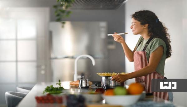 8 ترفند عالی برای از بین بردن بوی غذا در خانه